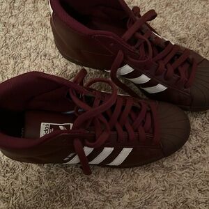 Excellent used condition Adidas sneakers